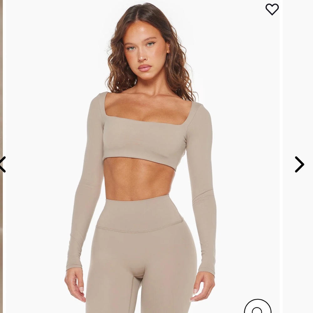 SOLD OUT CROP SHOUP BOUTIQUE FREEDOM SCOOP LONG SLEEVE IN ALMOND SIZE SMALL